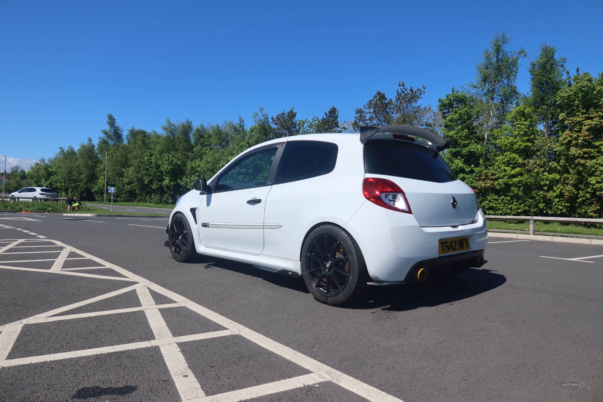 Jan 2010 Renault Clio 2.0 16V RenaultSport 200 3dr