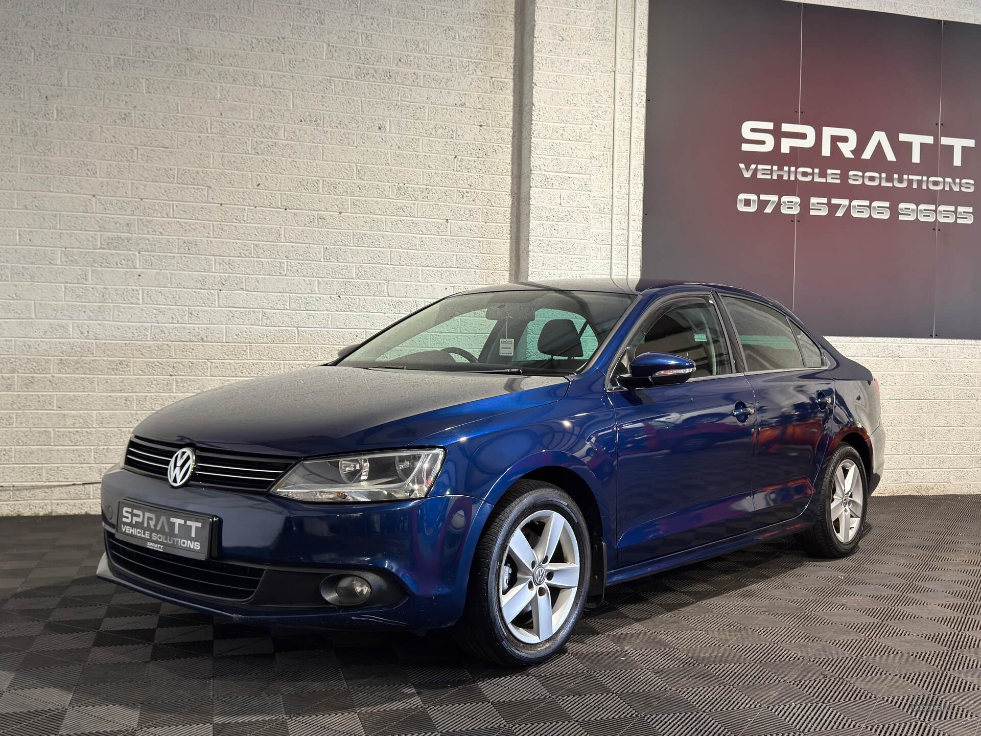 Sep 2011 Volkswagen Jetta 1.6 TDI CR Bluemotion Tech SE 4dr