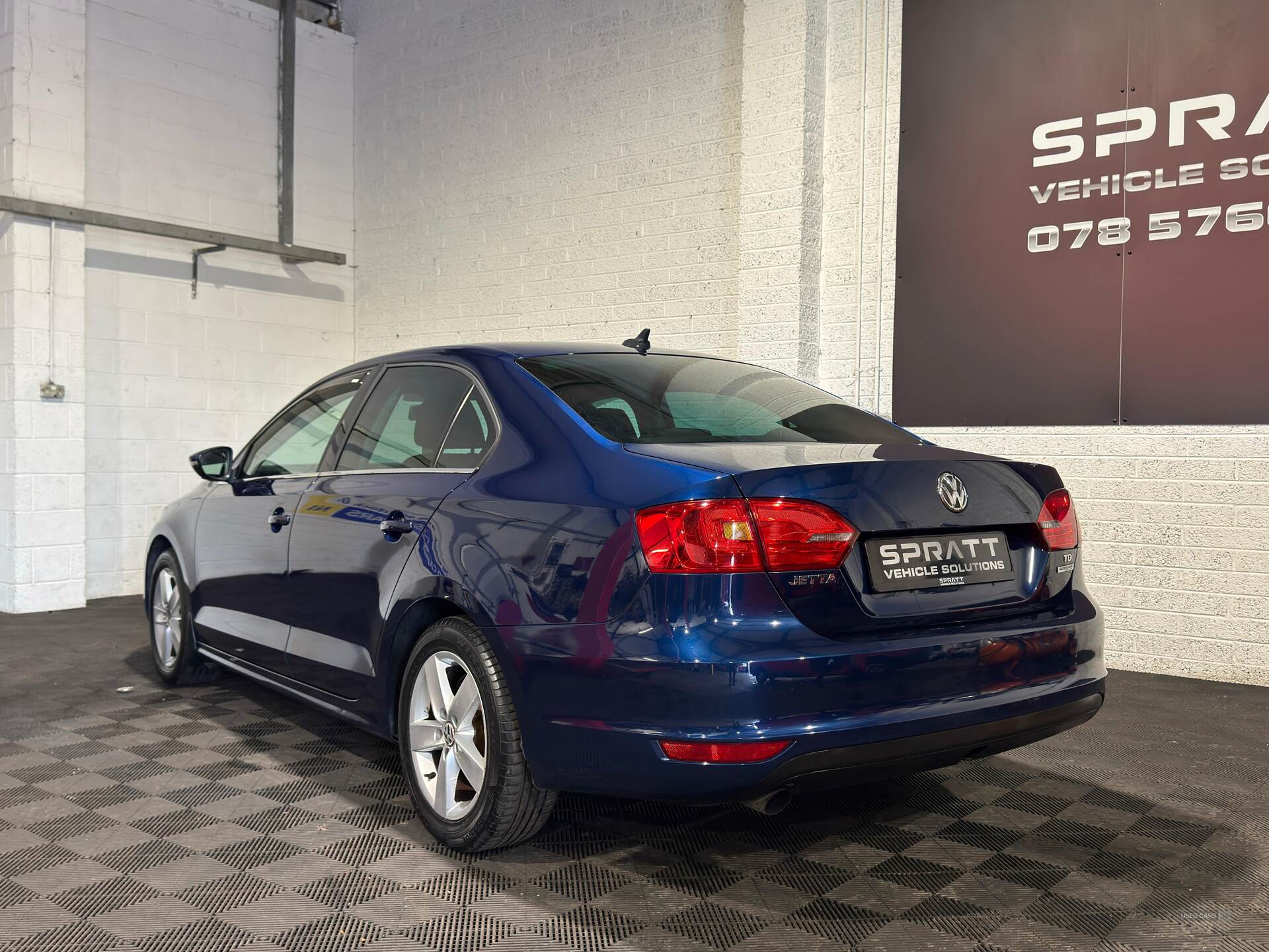 Sep 2011 Volkswagen Jetta 1.6 TDI CR Bluemotion Tech SE 4dr