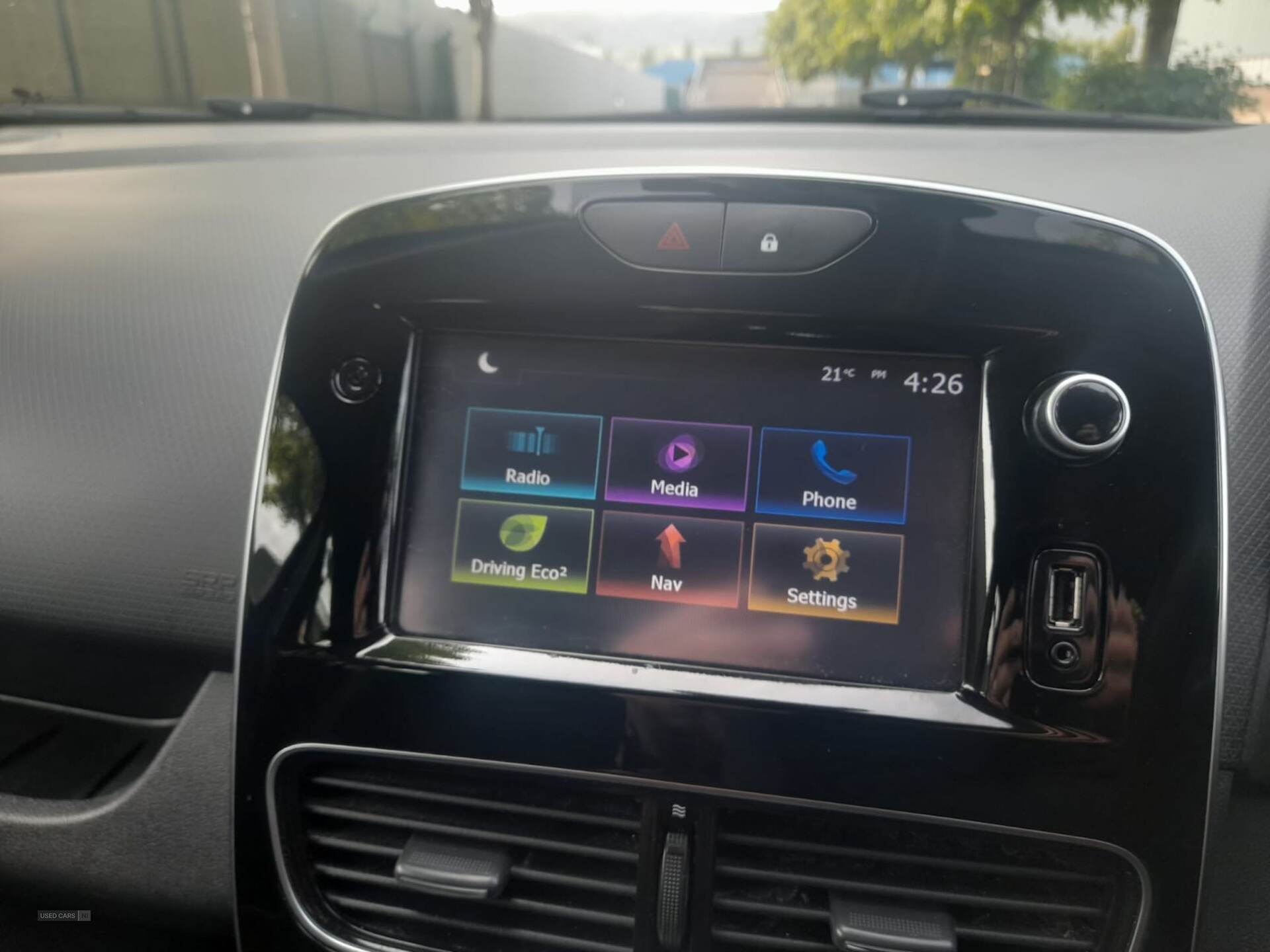 Jun 2018 Renault Clio 1.2 16V Dynamique Nav 5dr