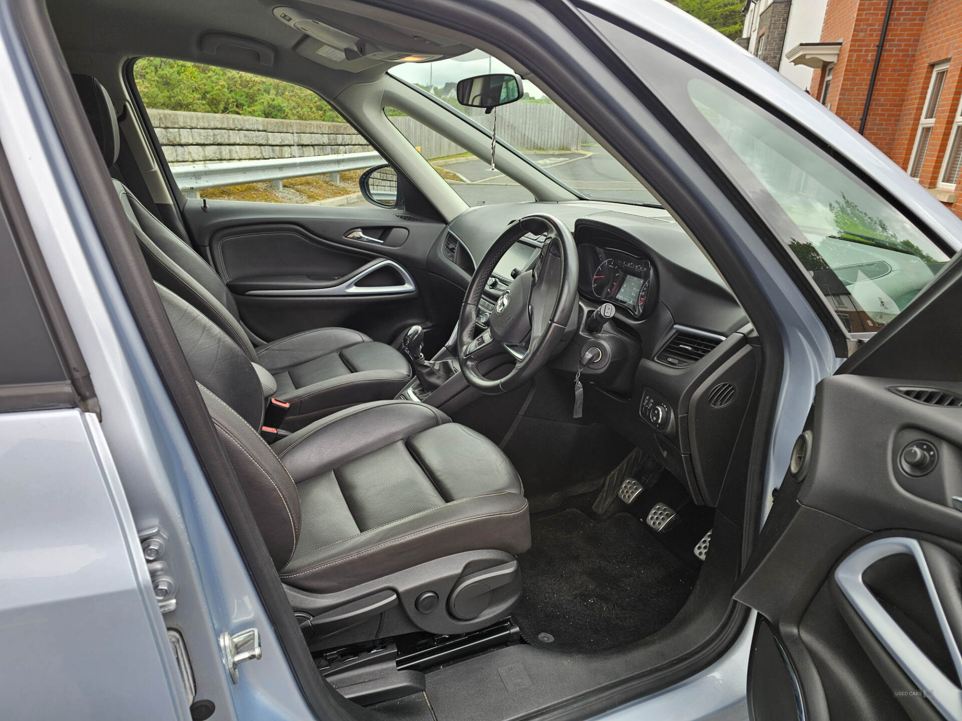 Jan 2018 Vauxhall Zafira Tourer 1.4T SRi Nav 5dr