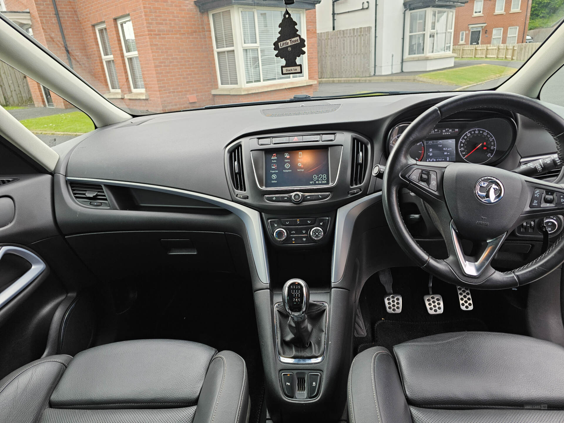 Jan 2018 Vauxhall Zafira Tourer 1.4T SRi Nav 5dr