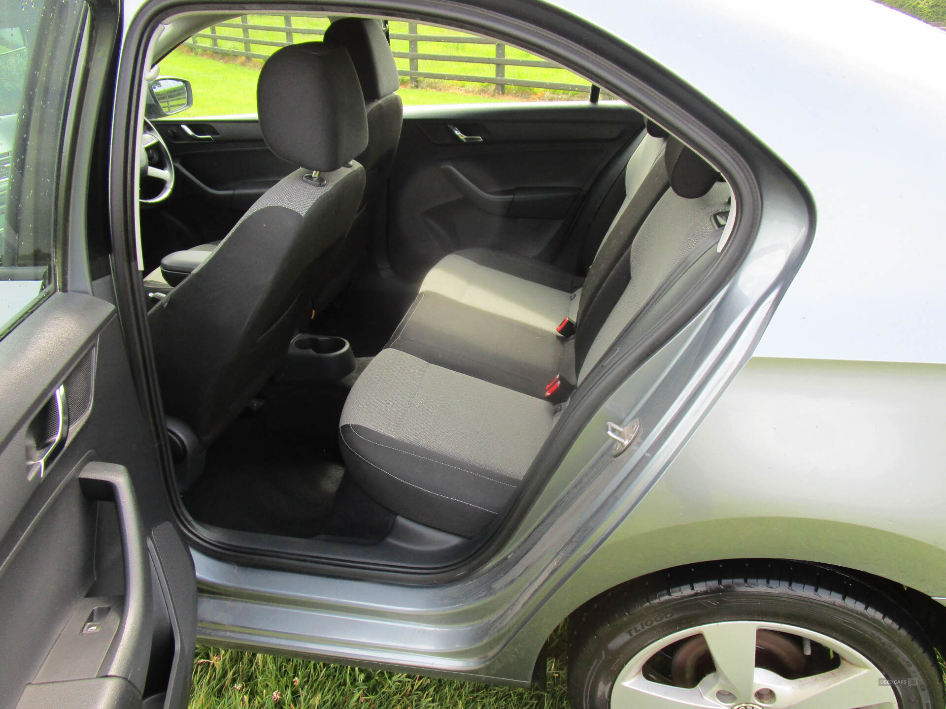 Jul 2013 Skoda Rapid 1.6 TDI CR GreenTech Elegance 5dr