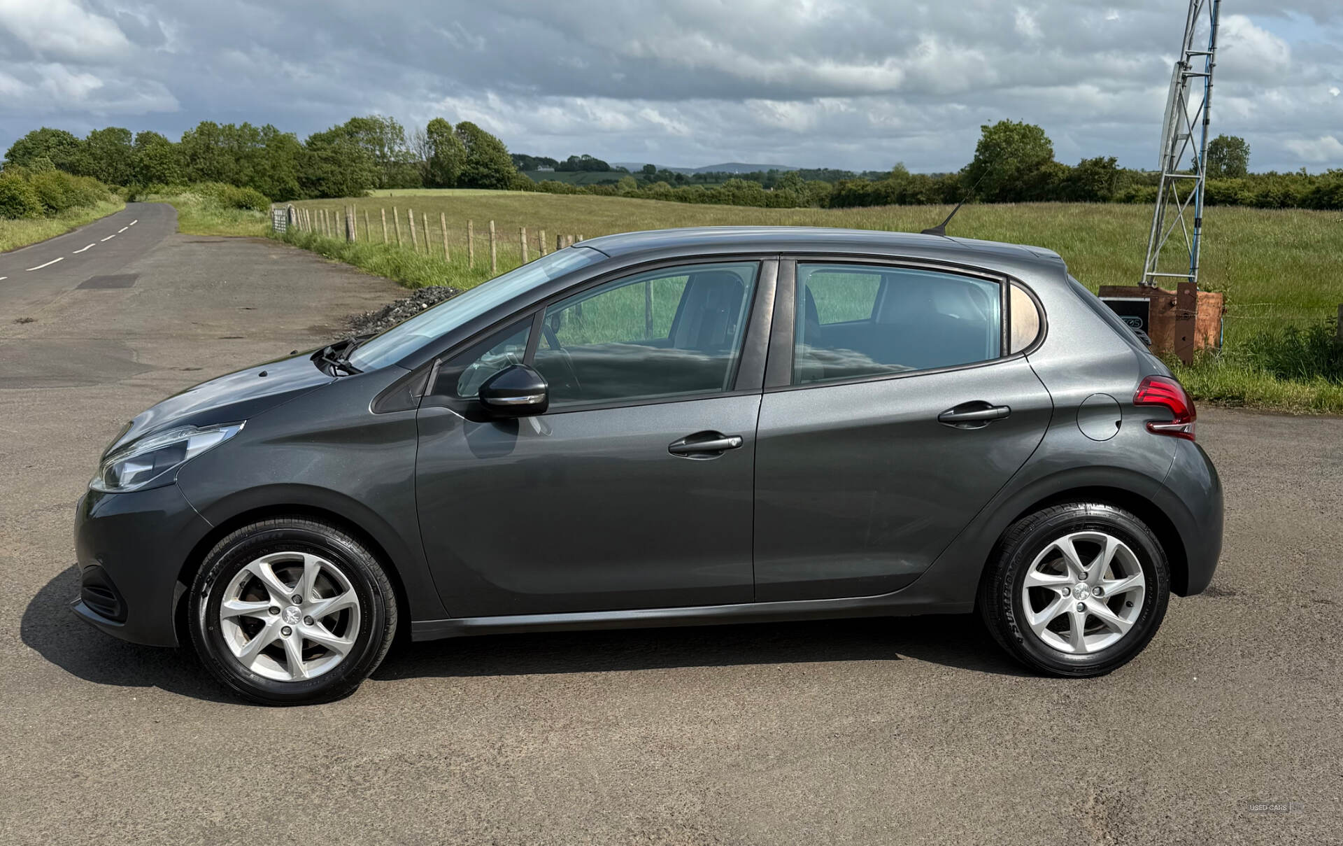 Jan 2016 Peugeot 208 1.6 BlueHDi Active 5dr
