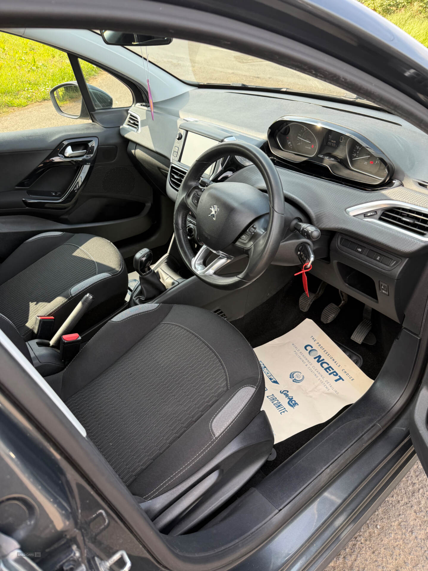 Jan 2016 Peugeot 208 1.6 BlueHDi Active 5dr