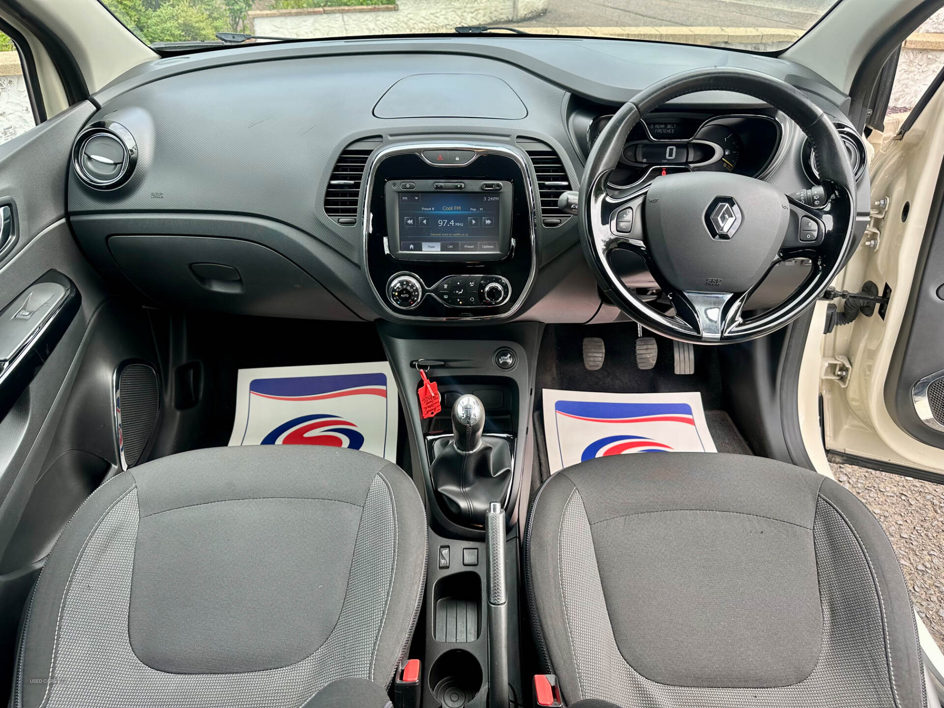 Sep 2015 Renault Captur 1.5 dCi 90 Dynamique Nav 5dr