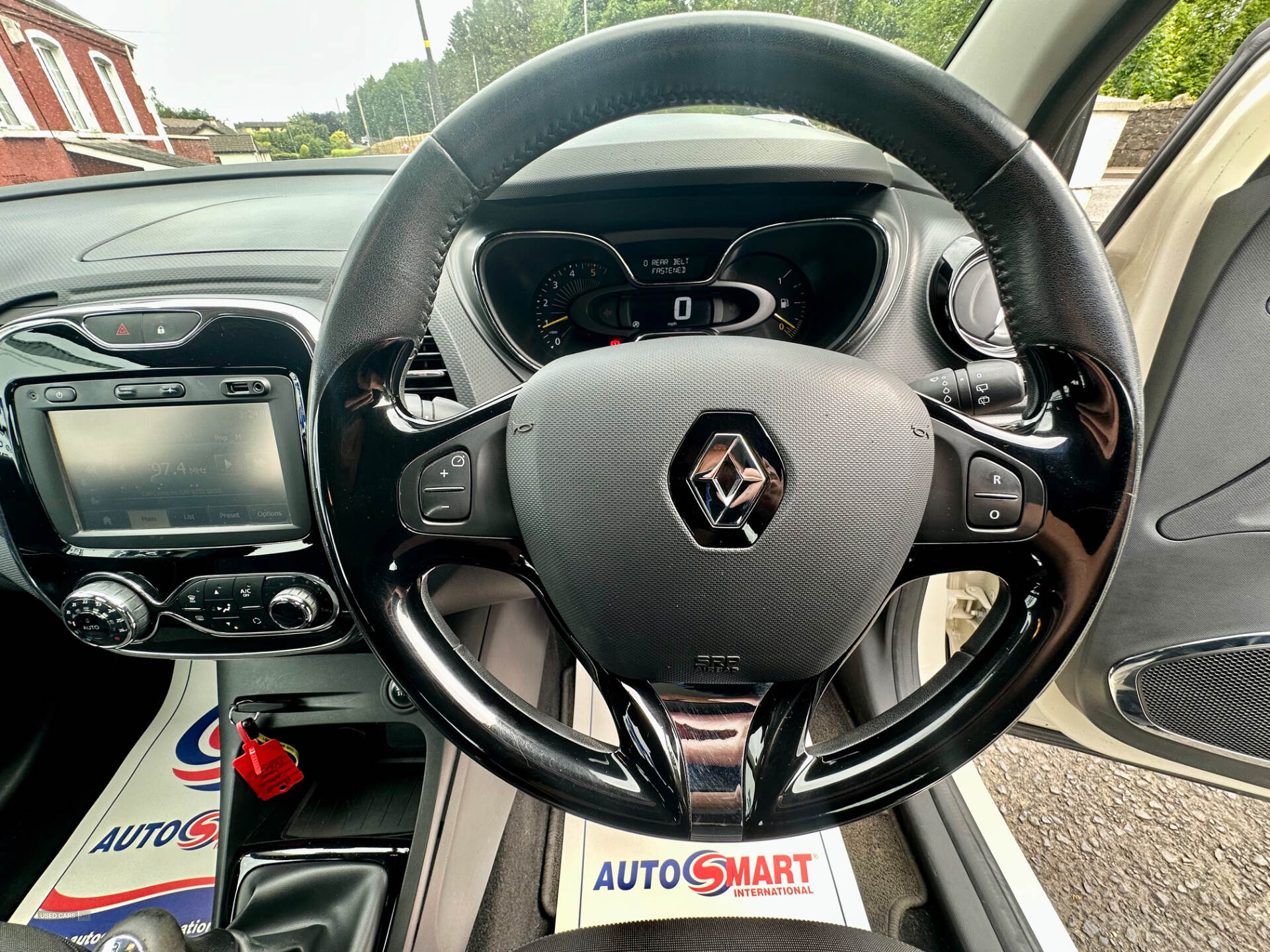 Sep 2015 Renault Captur 1.5 dCi 90 Dynamique Nav 5dr