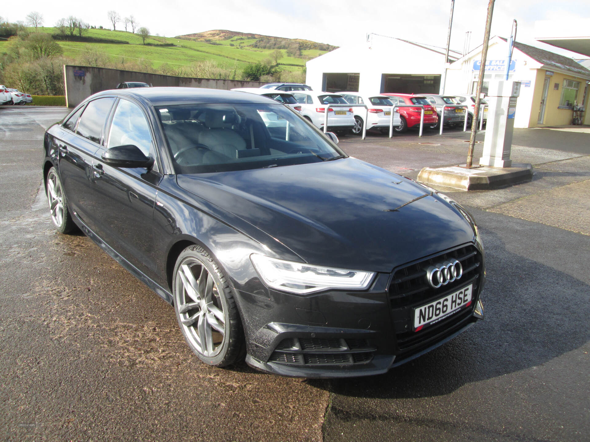 Dec 2016 Audi A6 2.0 TDI Ultra Black Edition 4dr