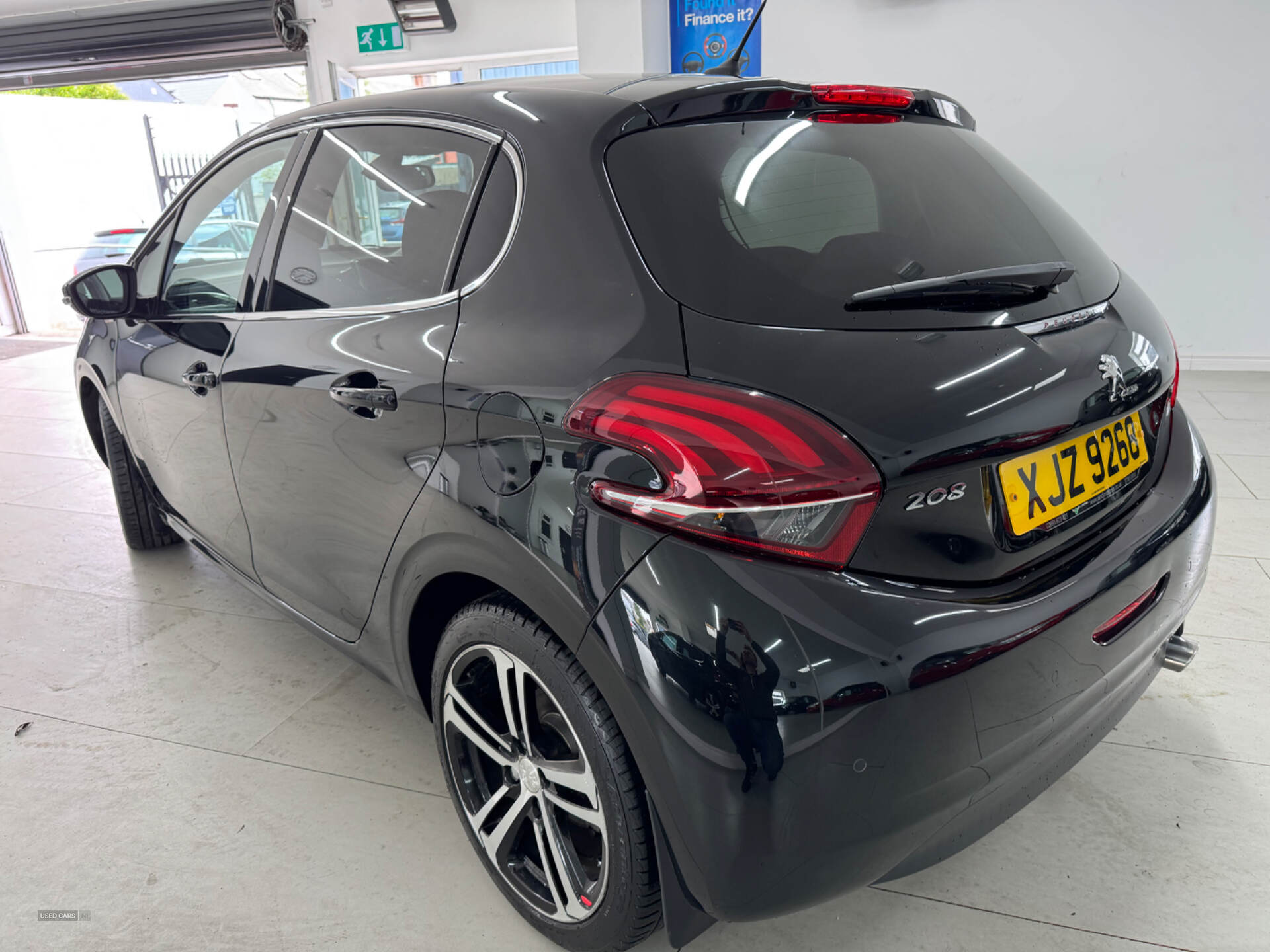 Peugeot 208 DIESEL HATCHBACK in Down