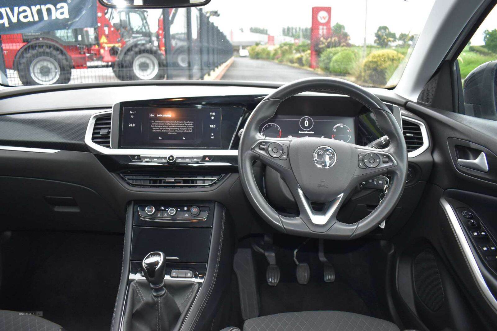 Mar 2022 Vauxhall Grandland 1.2 Turbo SRi 5dr