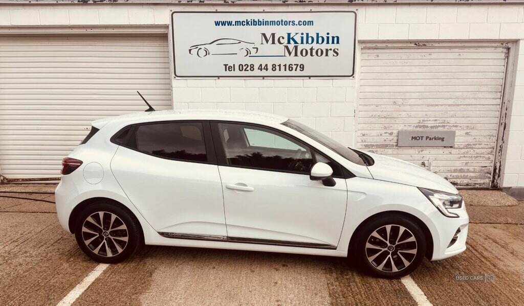 Jan 2020 Renault Clio 1.0 TCe 100 Iconic 5dr