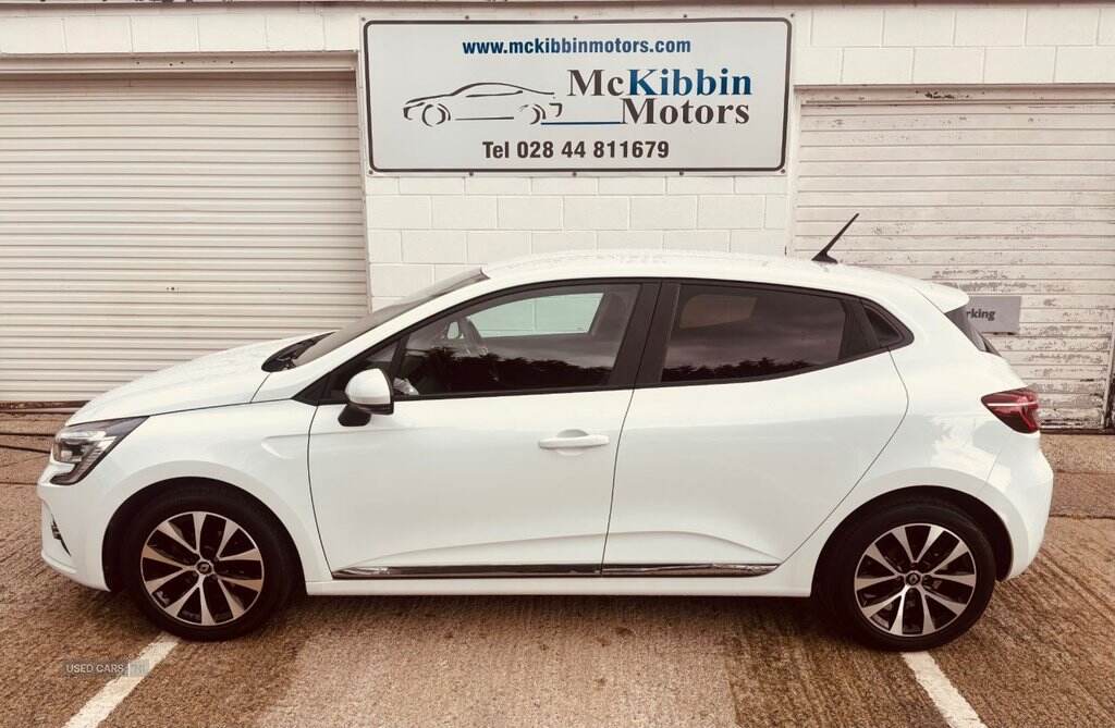 Jan 2020 Renault Clio 1.0 TCe 100 Iconic 5dr