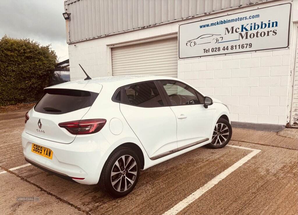 Jan 2020 Renault Clio 1.0 TCe 100 Iconic 5dr