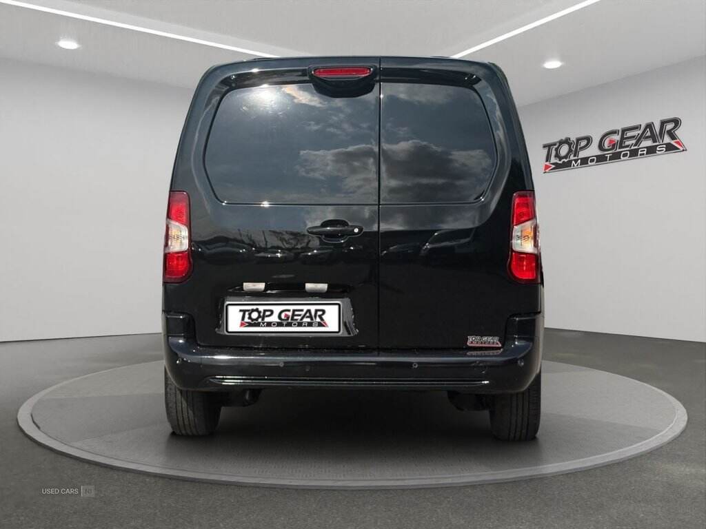 May 2021 Citroen Berlingo 1.5 BlueHDi 1000Kg Driver 130ps EAT8 [Start Stop]