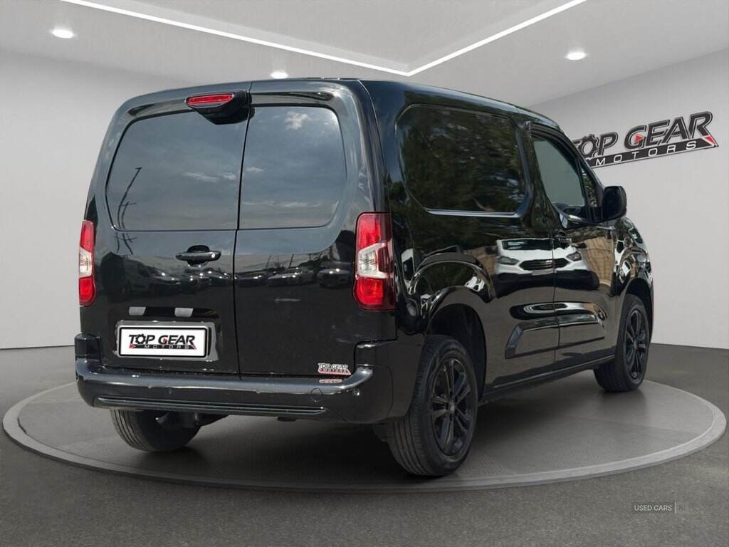 May 2021 Citroen Berlingo 1.5 BlueHDi 1000Kg Driver 130ps EAT8 [Start Stop]