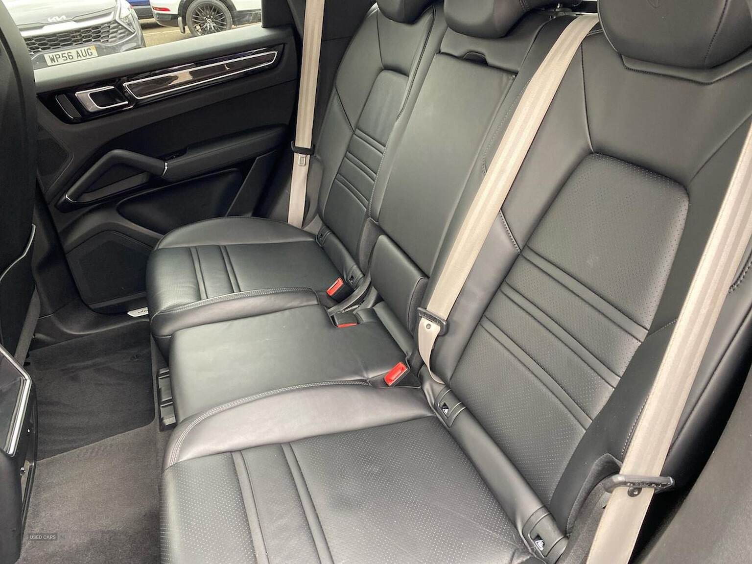 Mar 2023 Porsche Cayenne Platinum Edition 5Dr Tiptronic S