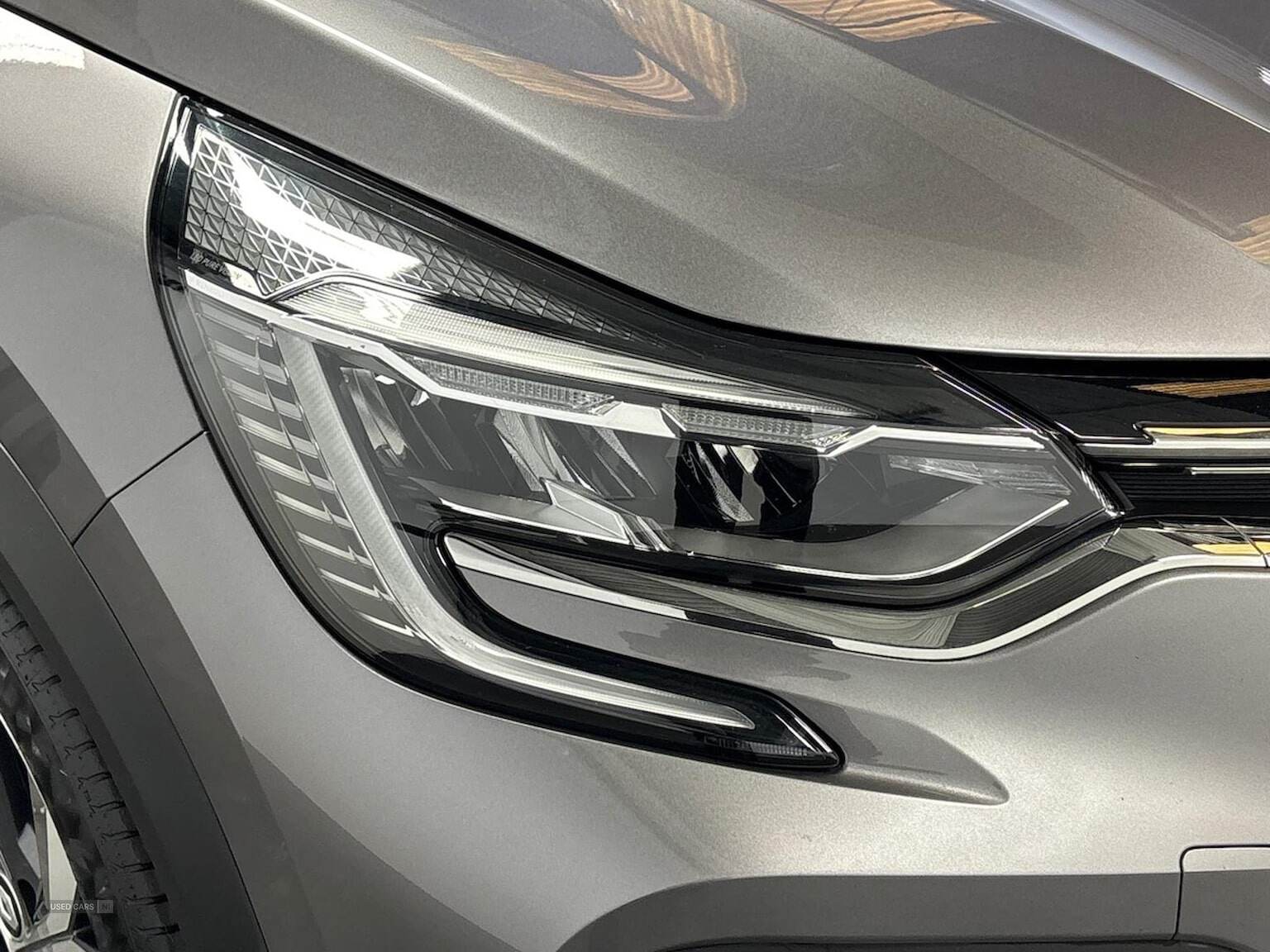 May 2022 Renault Captur 1.3 Mild Hybrid 140 R.S. Line 5Dr