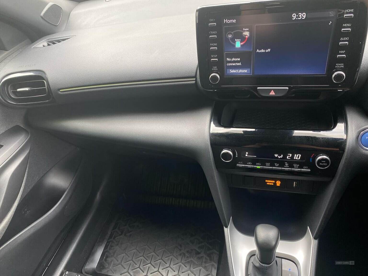 Oct 2021 Toyota Yaris Cross 1.5 Hybrid Design 5Dr Cvt