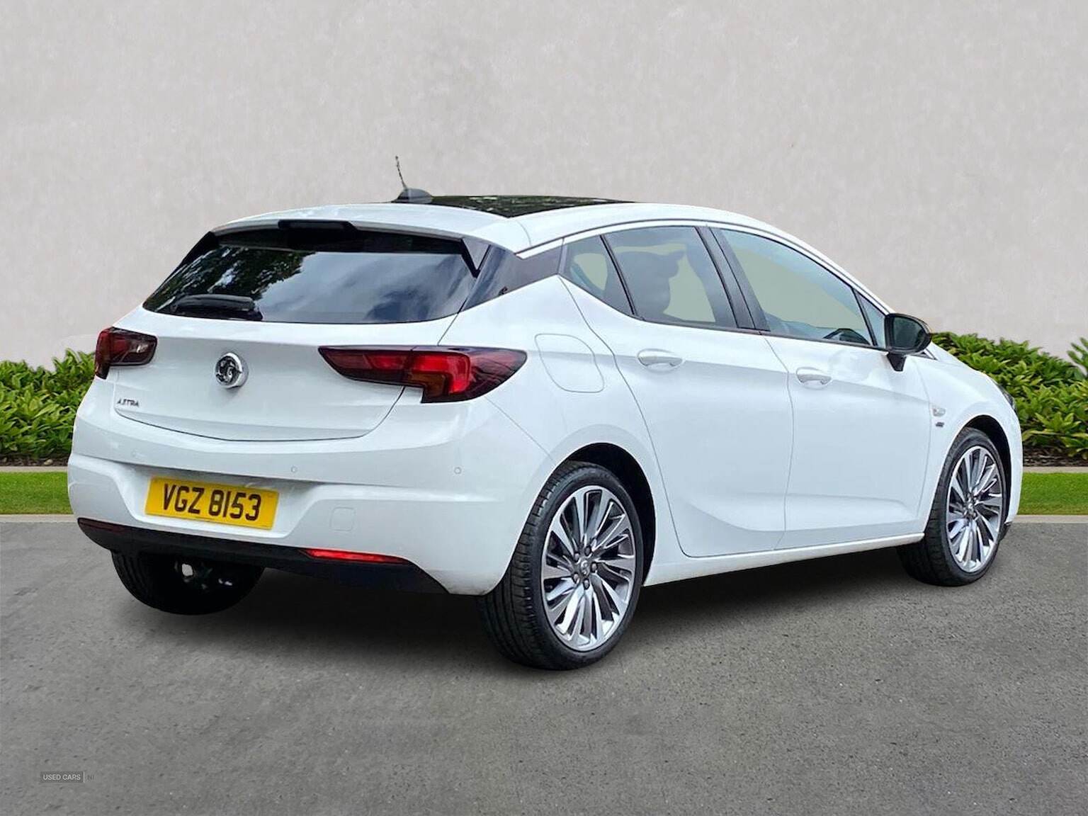 Jan 2022 Vauxhall Astra 1.2 Turbo 145 Griffin Edition 5Dr