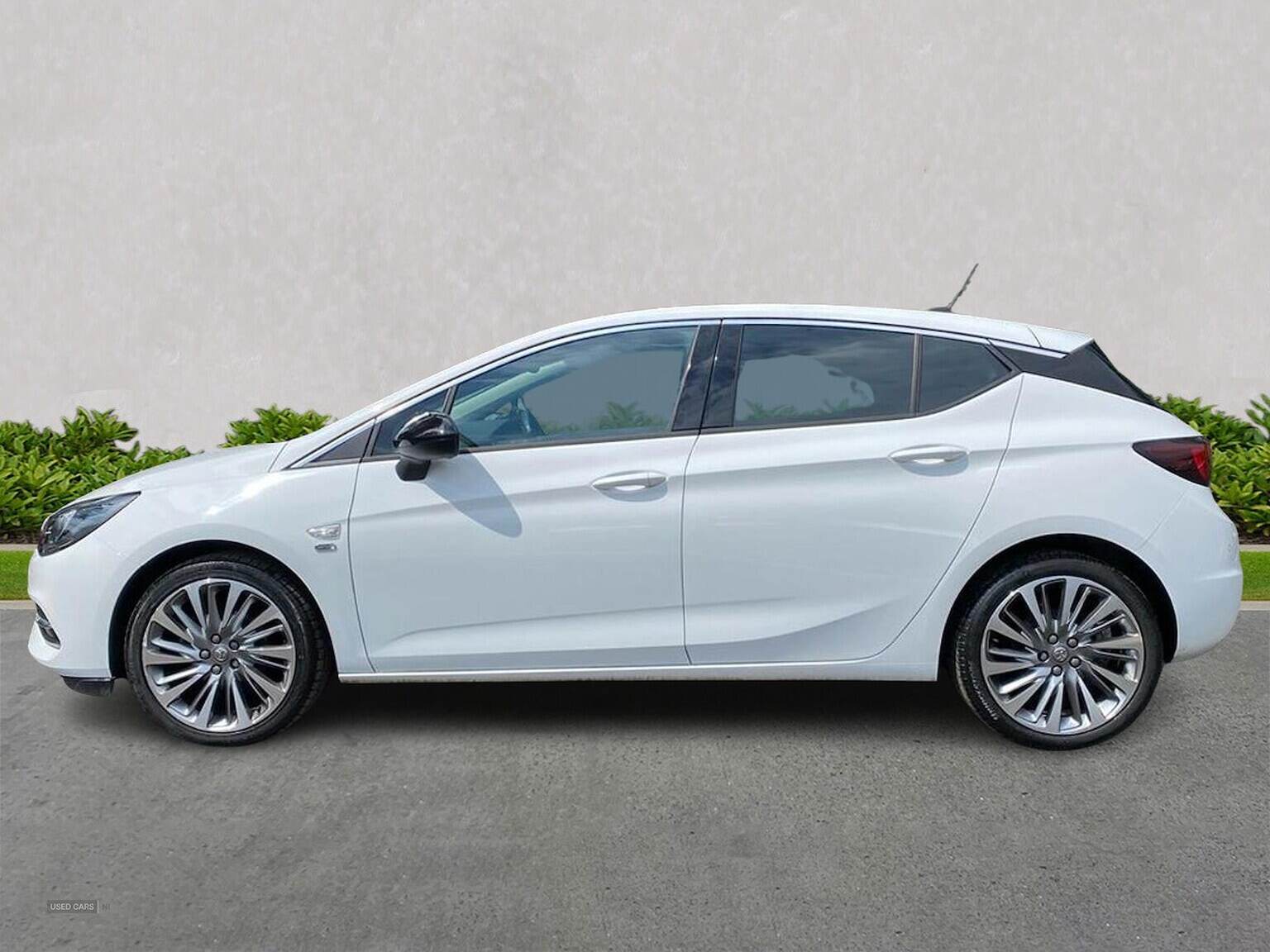 Jan 2022 Vauxhall Astra 1.2 Turbo 145 Griffin Edition 5Dr