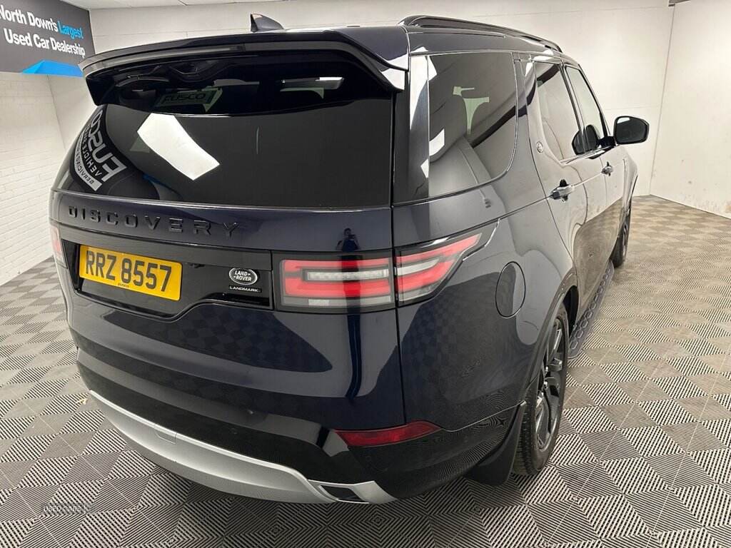 Oct 2020 Land Rover Discovery 3.0 SD6 Landmark Edition 5dr Auto