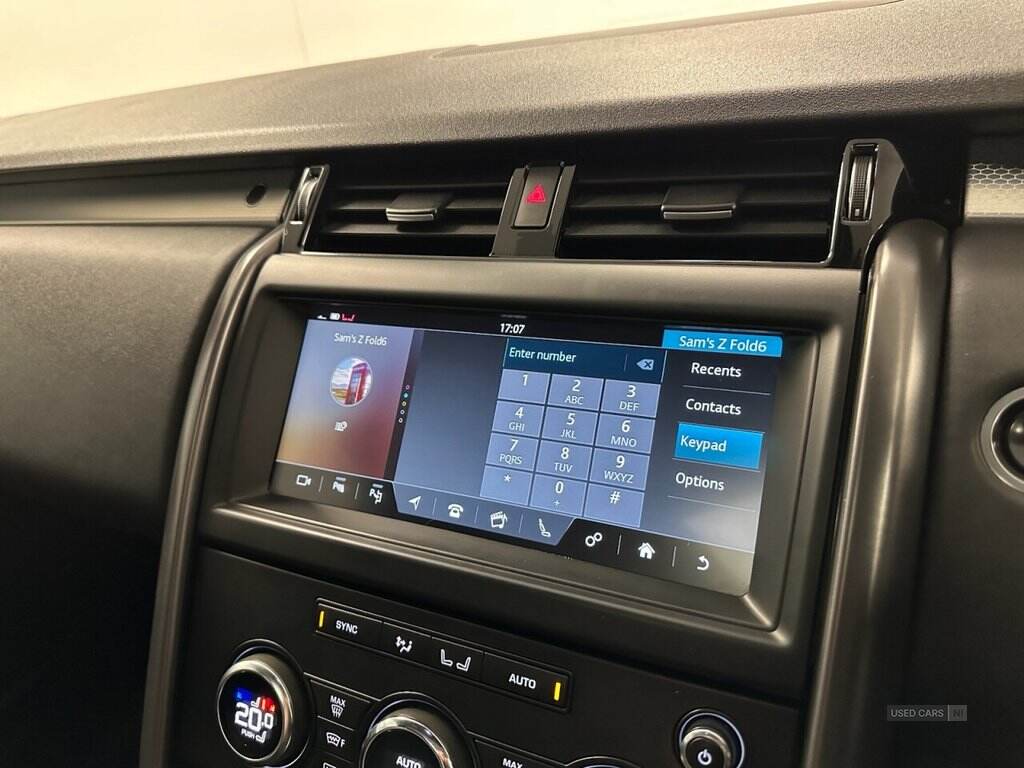 Oct 2020 Land Rover Discovery 3.0 SD6 Landmark Edition 5dr Auto
