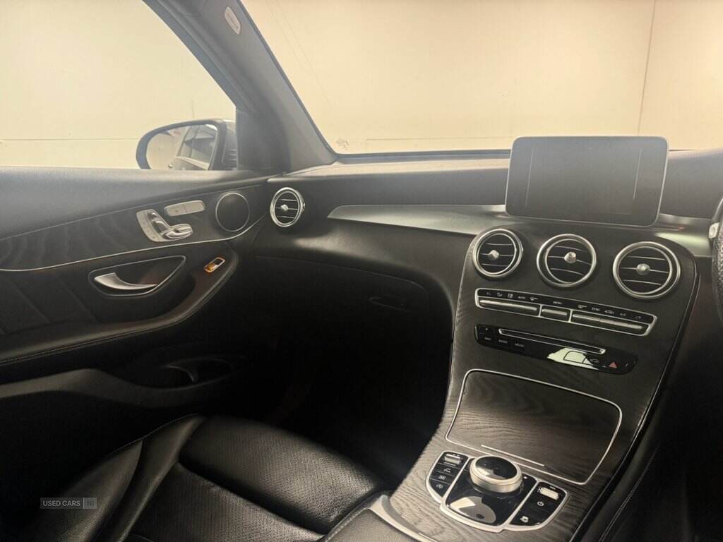 Mar 2018 Mercedes-Benz GLC GLC 220d 4Matic AMG Line Premium 5dr 9G-Tronic