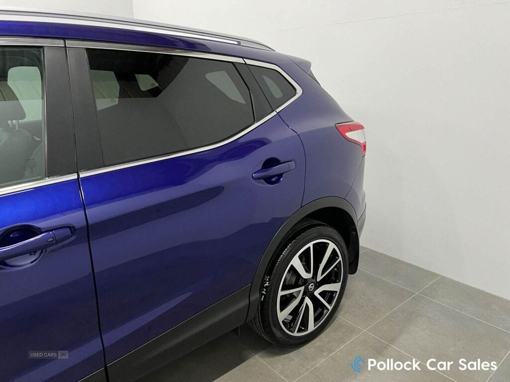 Apr 2015 Nissan Qashqai 1.5 dCi Tekna 5dr