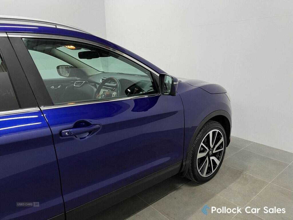 Apr 2015 Nissan Qashqai 1.5 dCi Tekna 5dr