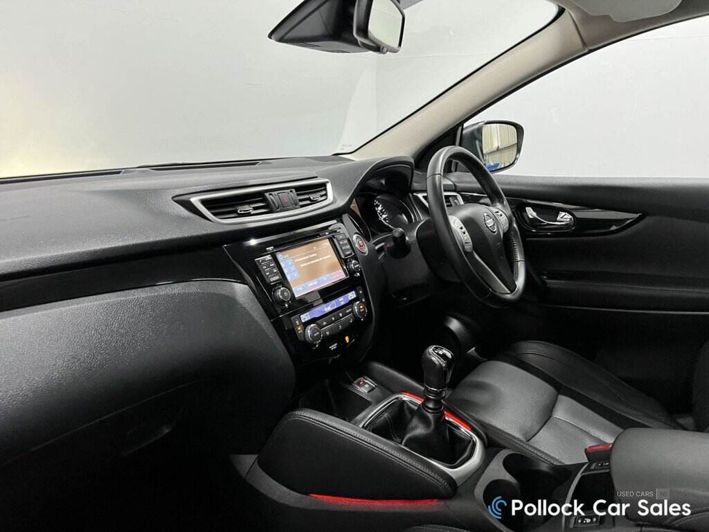 Apr 2015 Nissan Qashqai 1.5 dCi Tekna 5dr