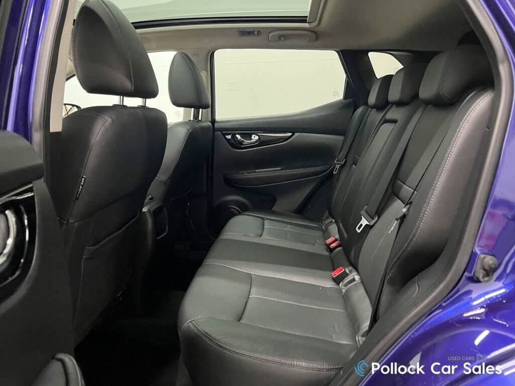 Apr 2015 Nissan Qashqai 1.5 dCi Tekna 5dr