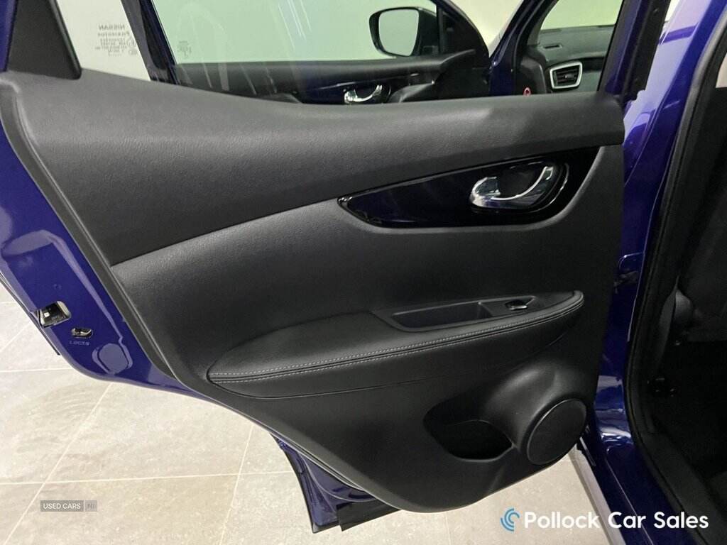 Apr 2015 Nissan Qashqai 1.5 dCi Tekna 5dr