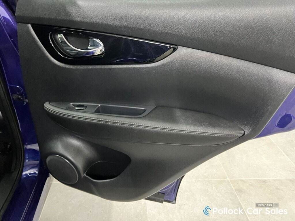 Apr 2015 Nissan Qashqai 1.5 dCi Tekna 5dr