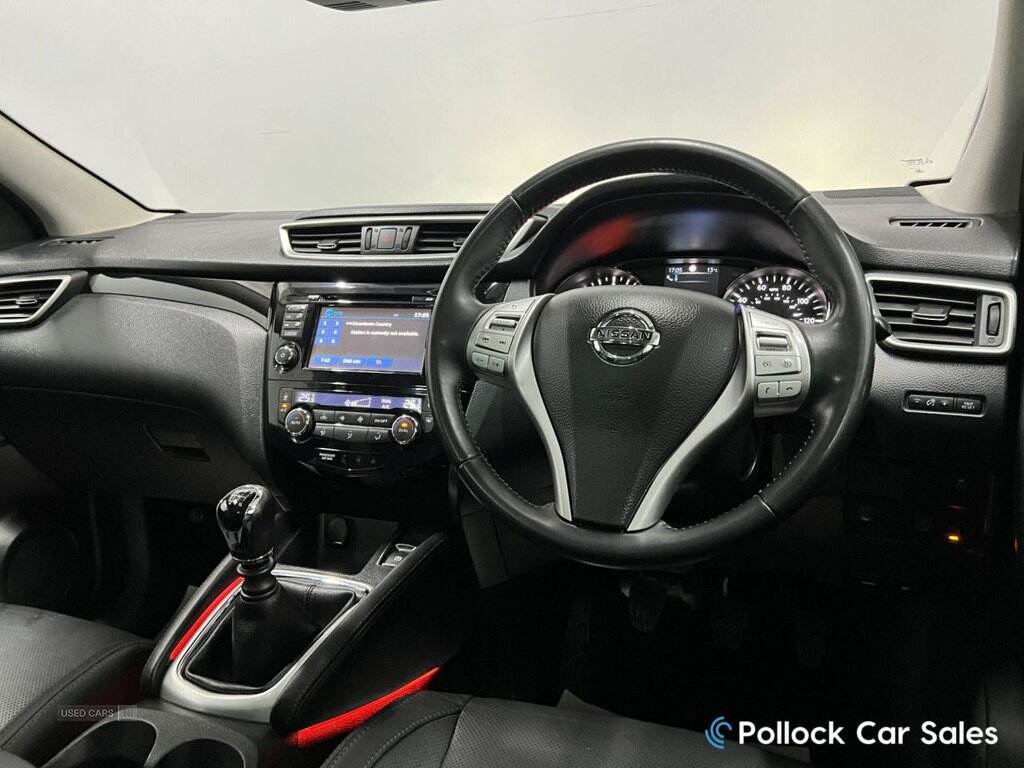 Apr 2015 Nissan Qashqai 1.5 dCi Tekna 5dr