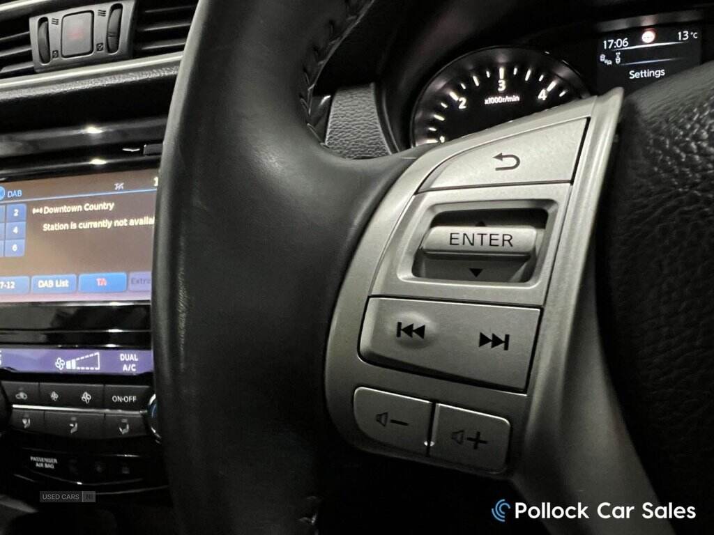 Apr 2015 Nissan Qashqai 1.5 dCi Tekna 5dr