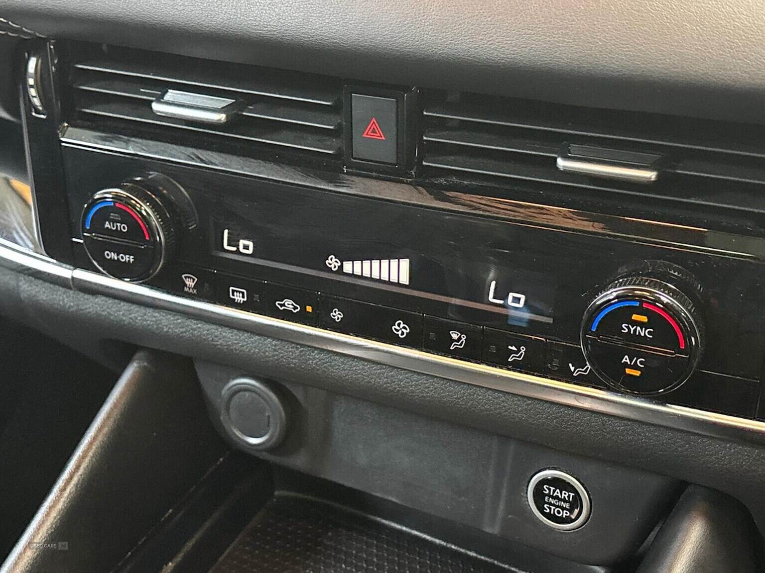 Oct 2023 Nissan Qashqai 1.3 Dig-T Mh N-Connecta 5Dr