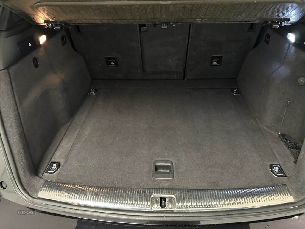 Nov 2016 Audi Q5 SQ5 Plus Quattro 5dr Tip Auto