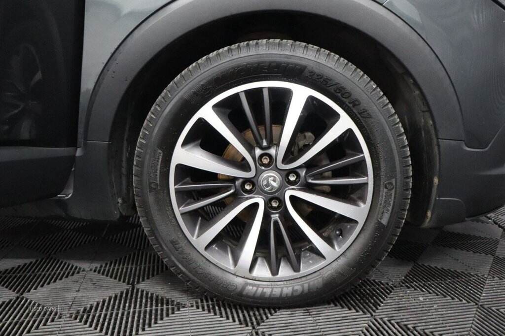 Nov 2017 Vauxhall Crossland X 1.6 Turbo D ecoTec Elite Nav 5dr [Start Stop]