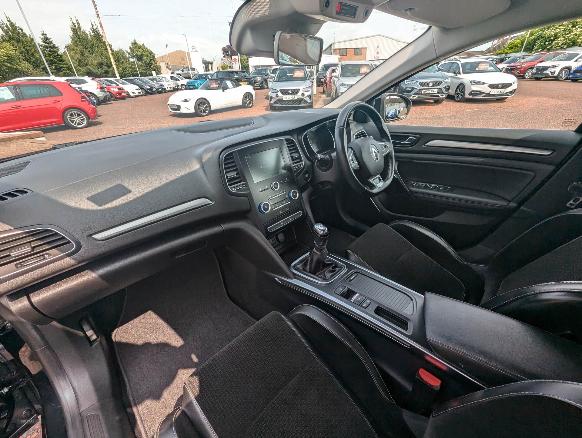 Sep 2017 Renault Megane 1.2 TCE Dynamique Nav 5dr