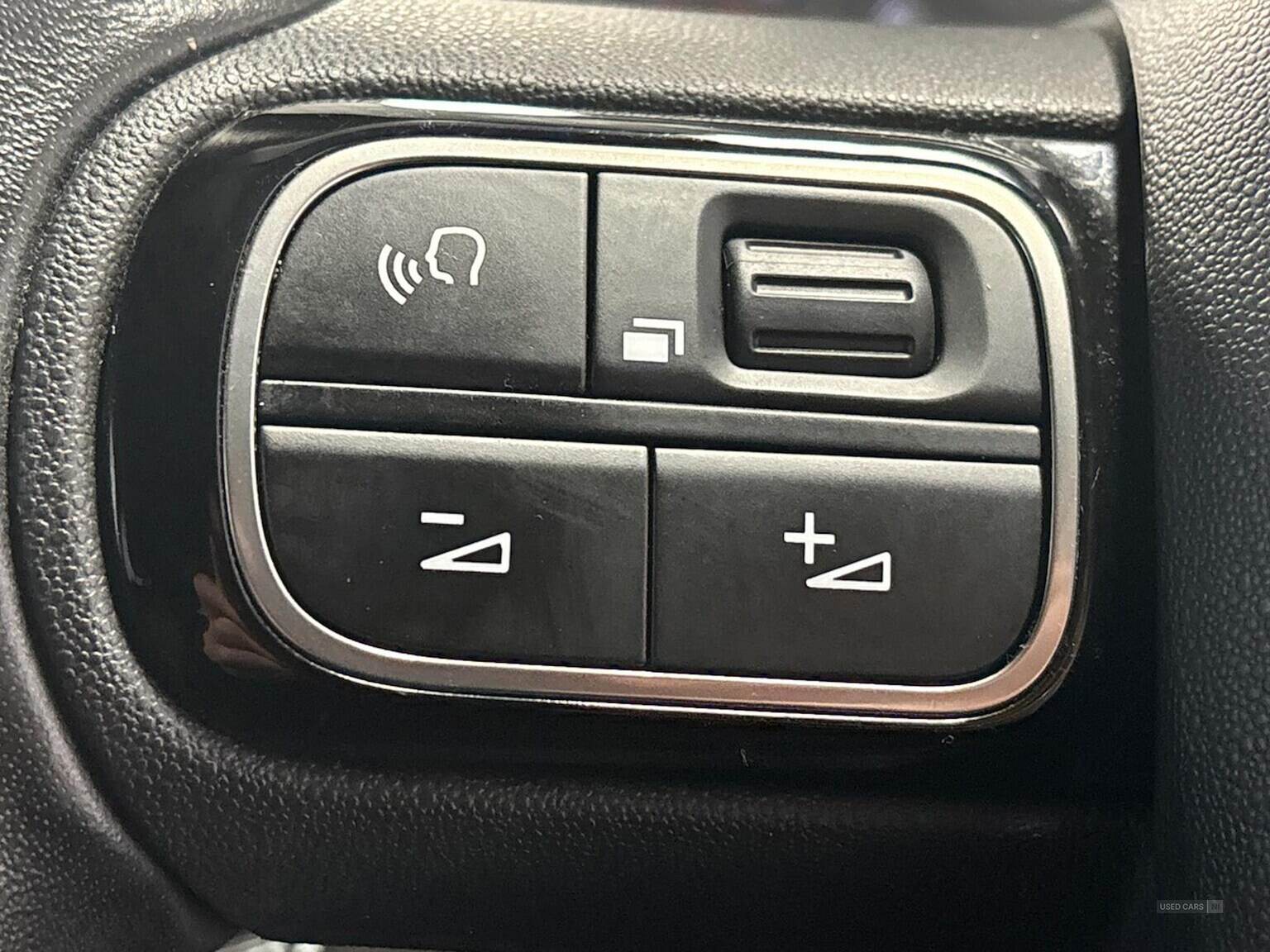 Mar 2017 Citroen C3 1.2 Puretech 82 Flair 5Dr
