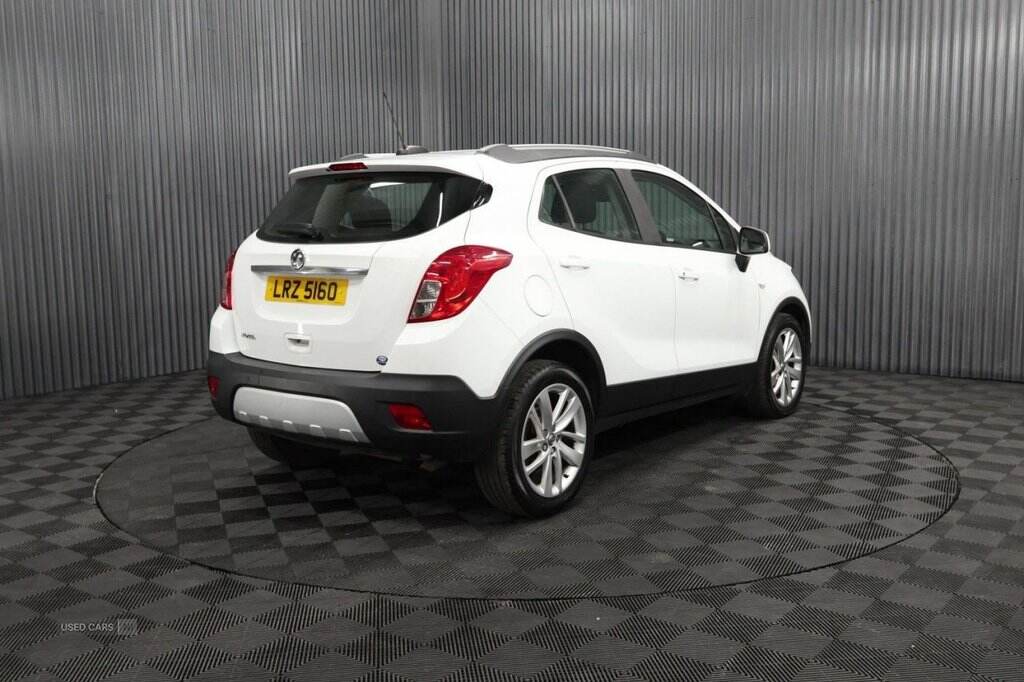 Oct 2016 Vauxhall Mokka 1.6i Exclusiv 5dr