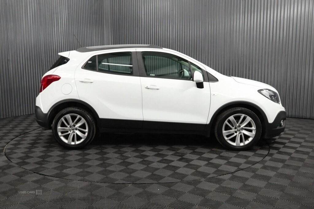 Oct 2016 Vauxhall Mokka 1.6i Exclusiv 5dr