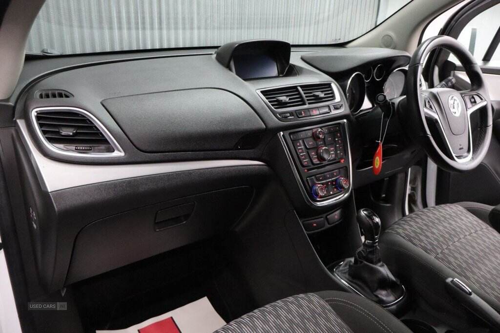 Oct 2016 Vauxhall Mokka 1.6i Exclusiv 5dr