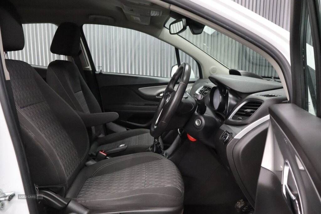 Oct 2016 Vauxhall Mokka 1.6i Exclusiv 5dr
