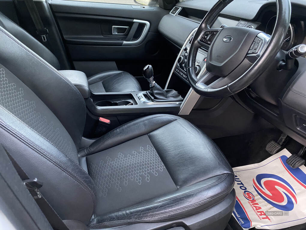 Dec 2017 Land Rover Discovery Sport 2.0 TD4 180 SE 5dr