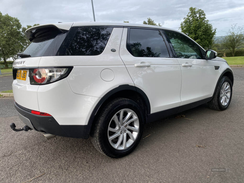 Dec 2017 Land Rover Discovery Sport 2.0 TD4 180 SE 5dr