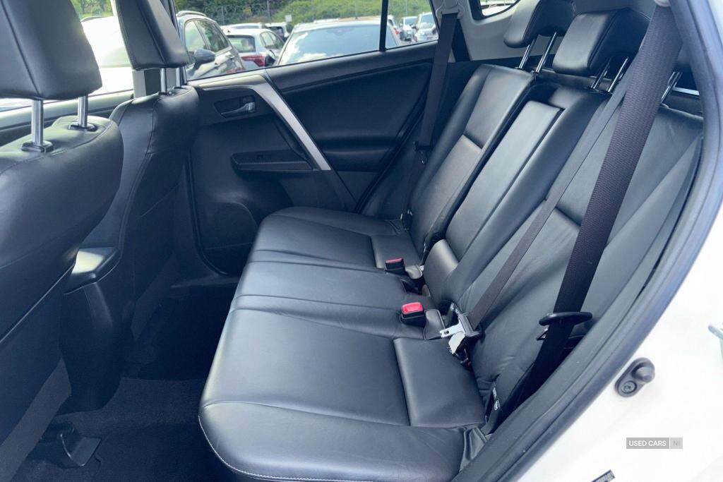 Sep 2014 Toyota RAV4 2.2 D-4D Invincible 5dr