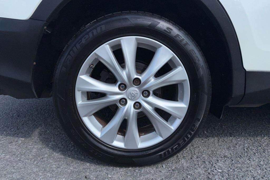 Sep 2014 Toyota RAV4 2.2 D-4D Invincible 5dr