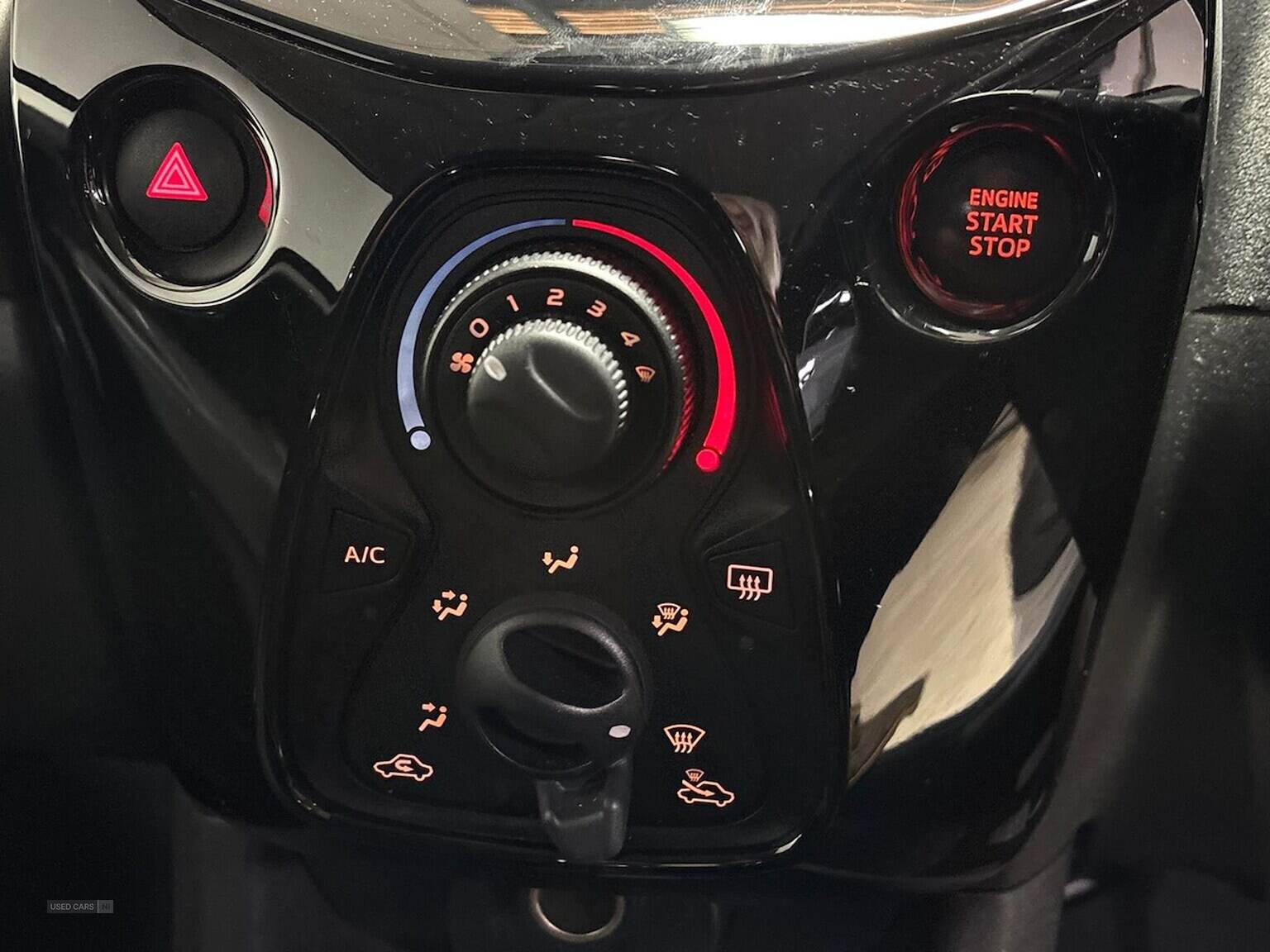 Feb 2017 Peugeot 108 1.2 Puretech Allure 3Dr