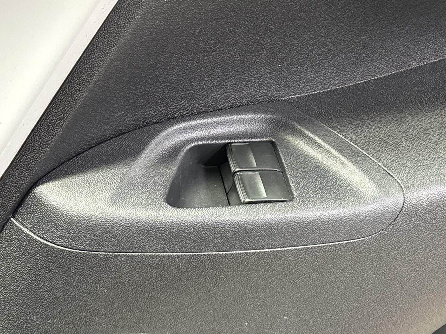 Feb 2017 Peugeot 108 1.2 Puretech Allure 3Dr